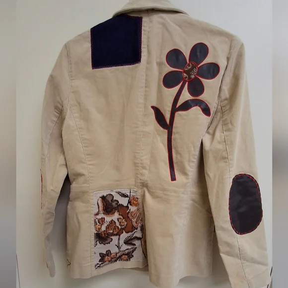 Patch Jacket - Picture 4 of 10